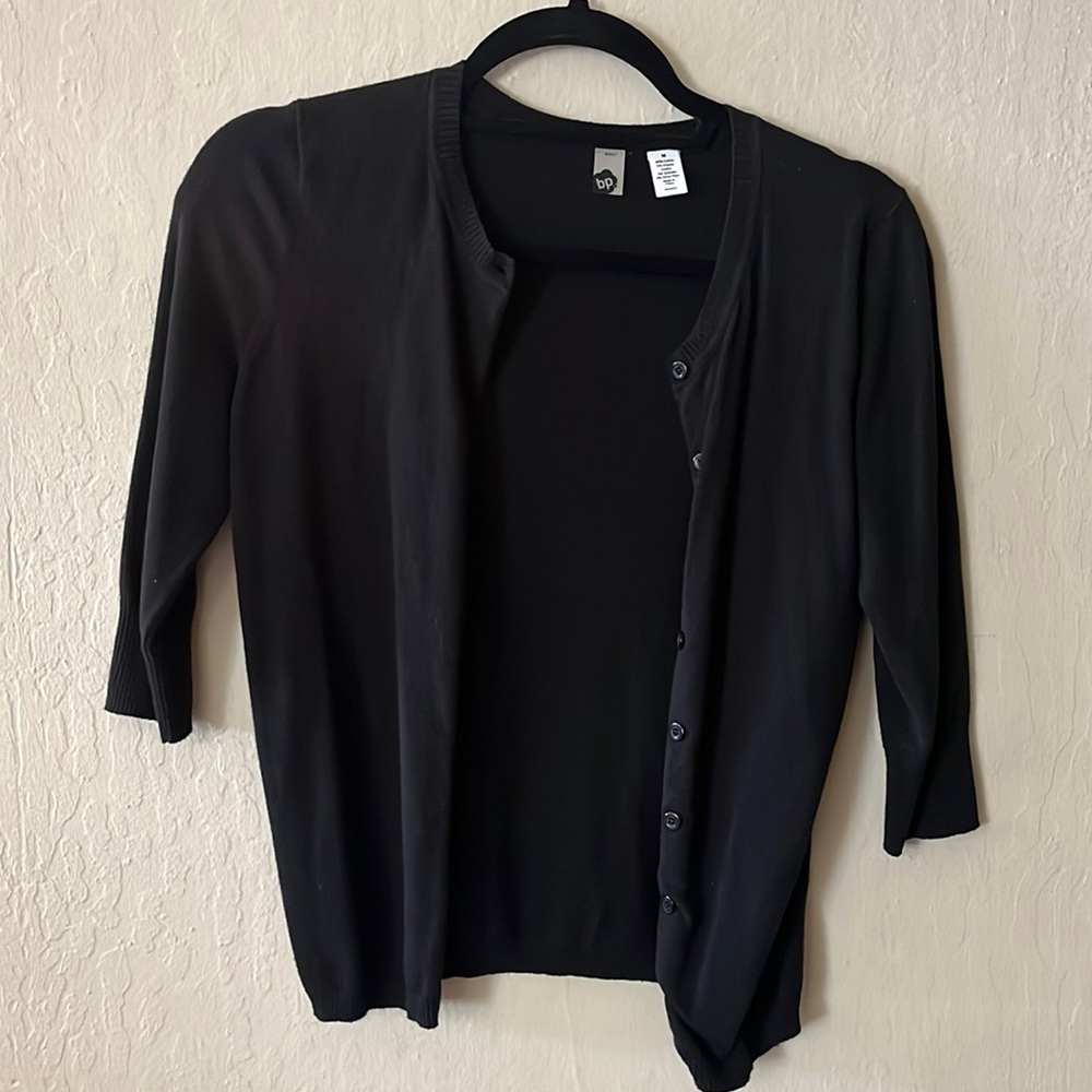 Black cropped sweater
